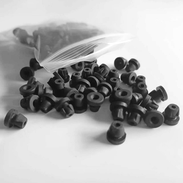 Black Tapered Nipple
